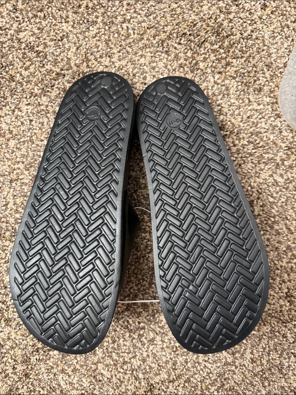 Old Navy Black Wide Strap Slide Sandals